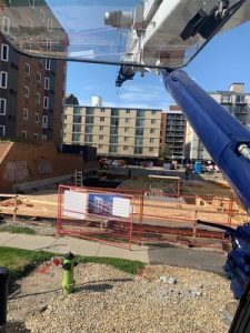 90 ton crane extended
